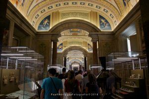Perdut en l'infinitat dels Museus Vaticans